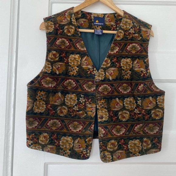 Vintage Tops - Vintage corduroy floral Cottagecore button up vest